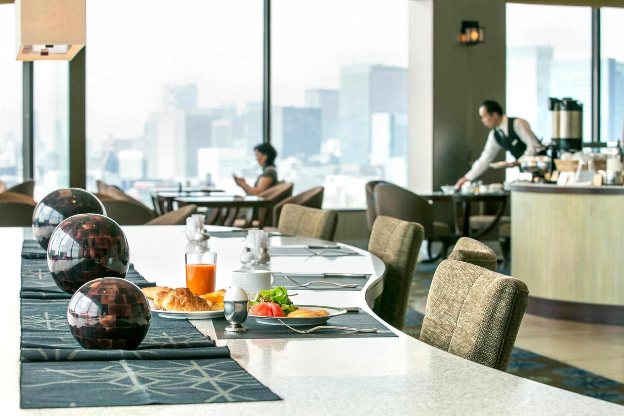 [Charity Plan] Suite Complimentary Executive Floor